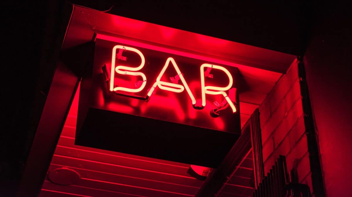 Draw Customers Back to Your Bar This January with Neon